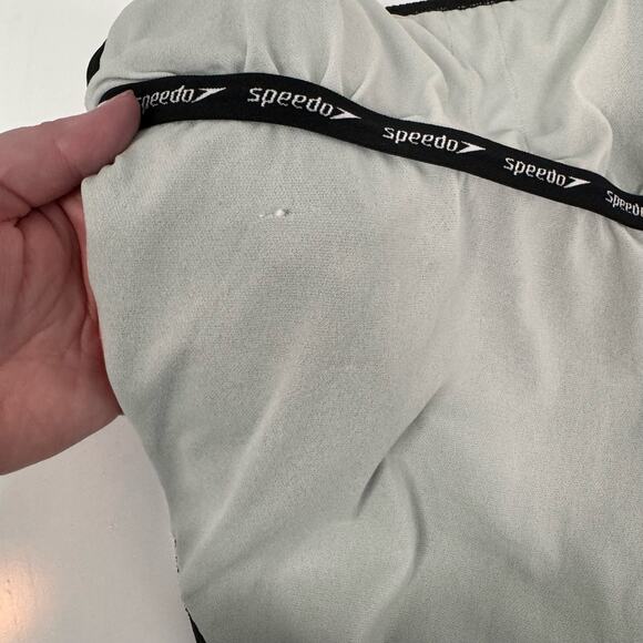 NWT Speedo Rib Logo One Piece Swimsuit Black Swimwear UPF 50 Pool Beach Size 6 - Picture 9 of 12